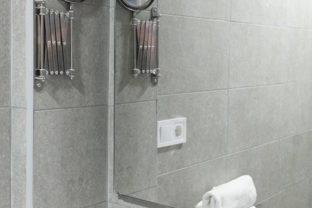 Magnifico Apartamento En Los Remedios Sevilla Exterior foto